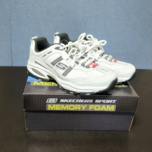 Sketchers Sport memory foam shoes. Size 8.5 - Picture 2 of 4